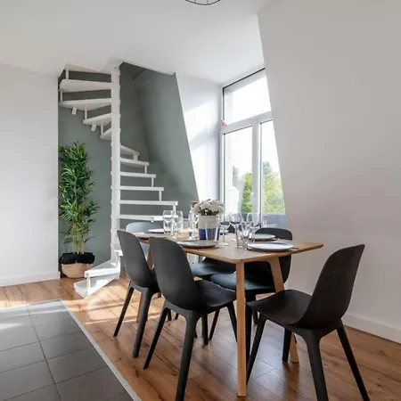 Marcq En Baroeul - Superb Apartment + Parking Exterior photo