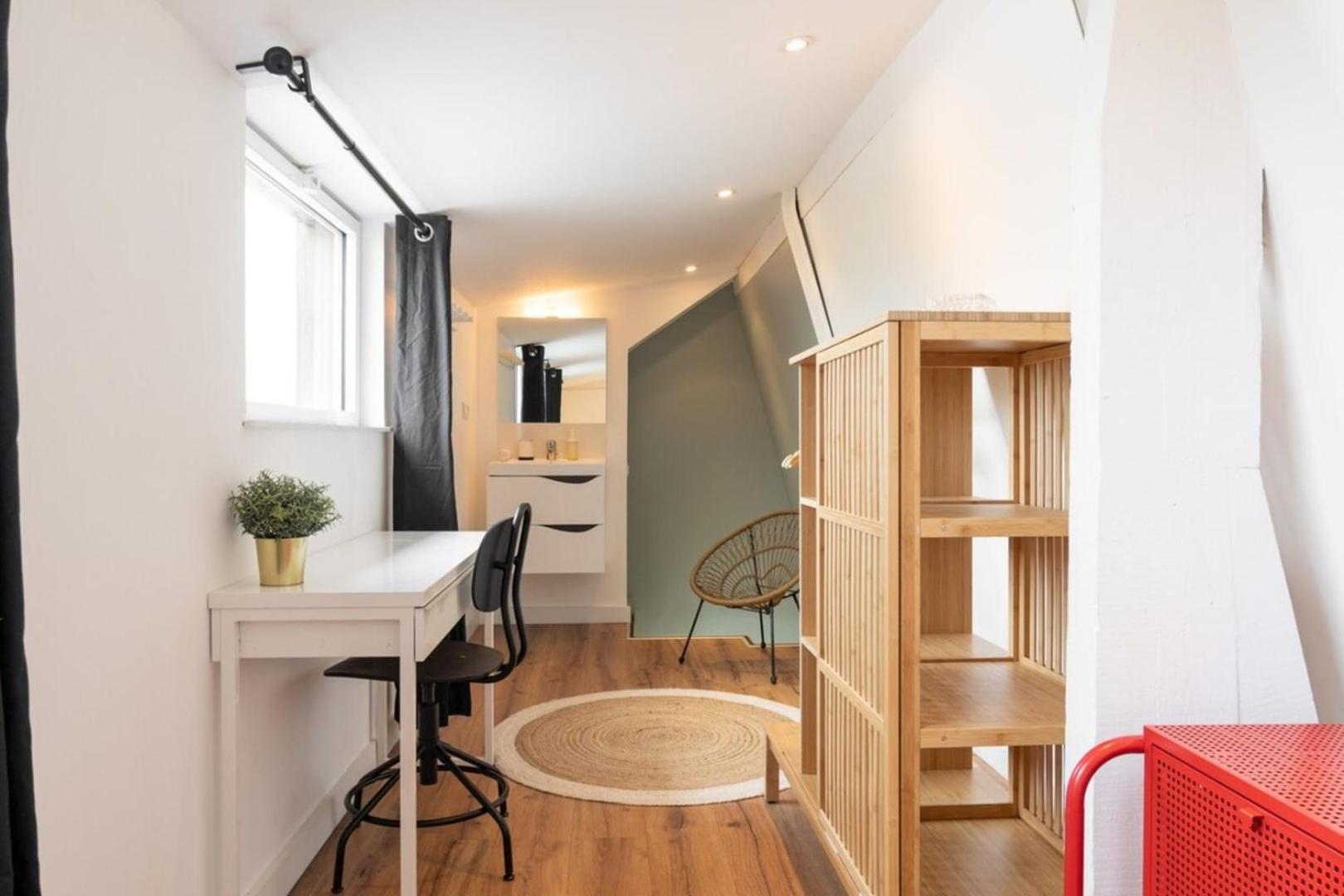 Apartment En Baroeul - Superb + Parking *