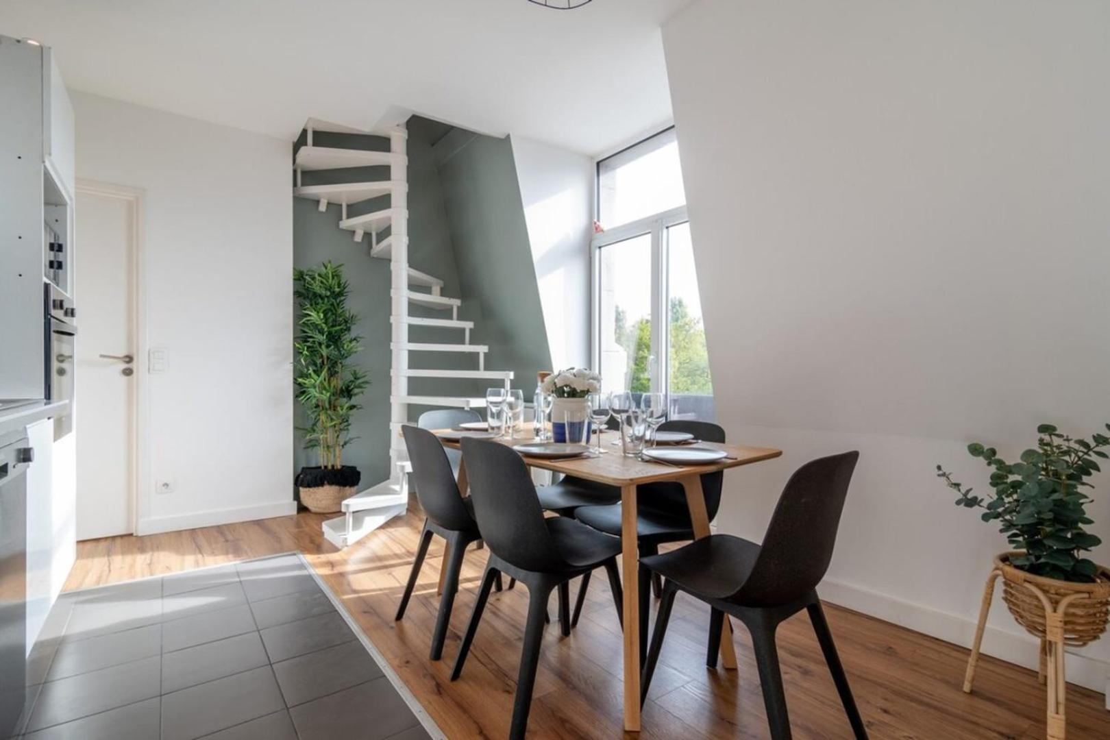 Apartment En Baroeul - Superb + Parking